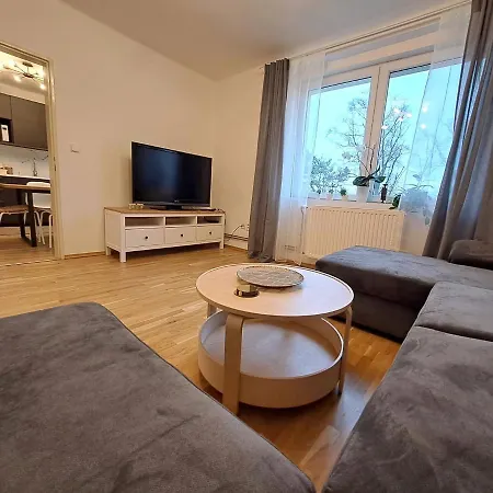Apartmanovy Dum Se Zahradou V Klidne Casti Prahy Prague Exterior photo