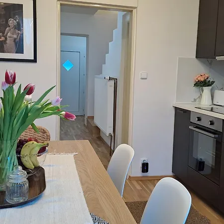 Apartmanovy Dum Se Zahradou V Klidne Casti Prahy Prague Room photo