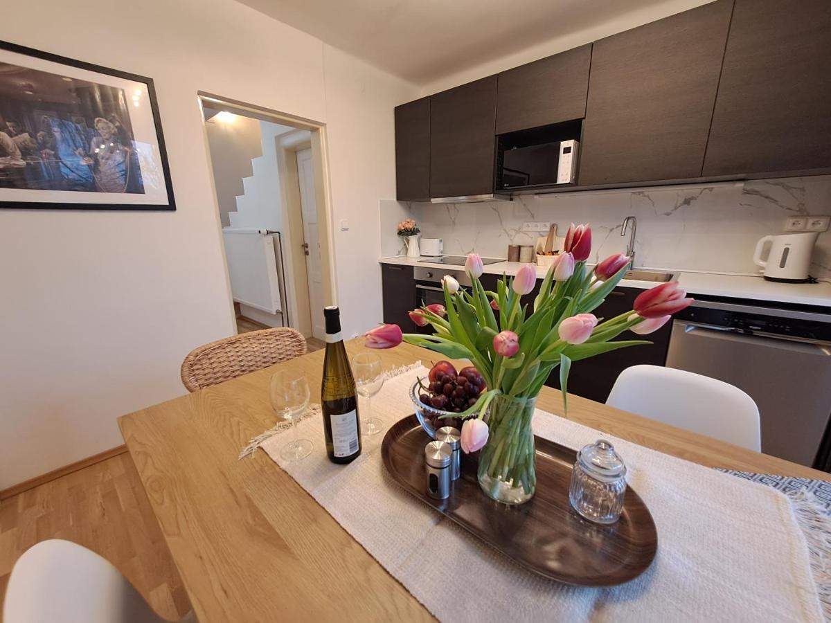 Apartmanovy Dum Se Zahradou V Klidne Casti Prahy Апартаменти