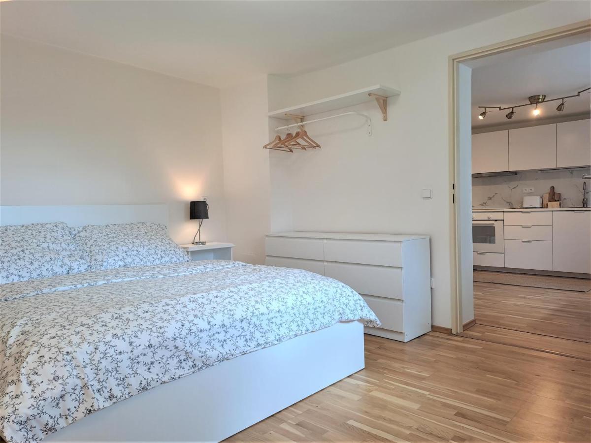 Apartmanovy Dum Se Zahradou V Klidne Casti Prahy Апартаменти *