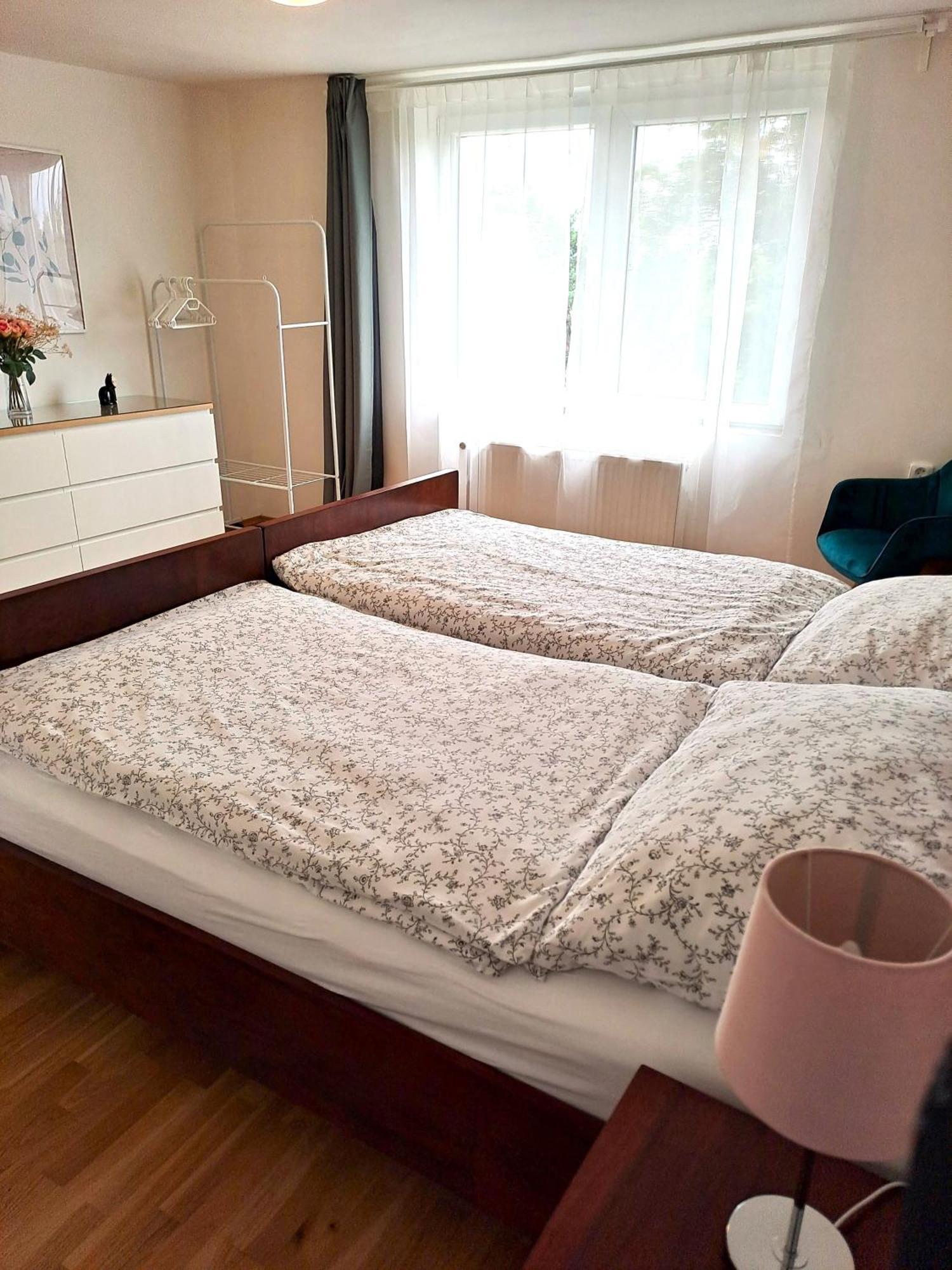 Apartmanovy Dum Se Zahradou V Klidne Casti Prahy Апартаменти